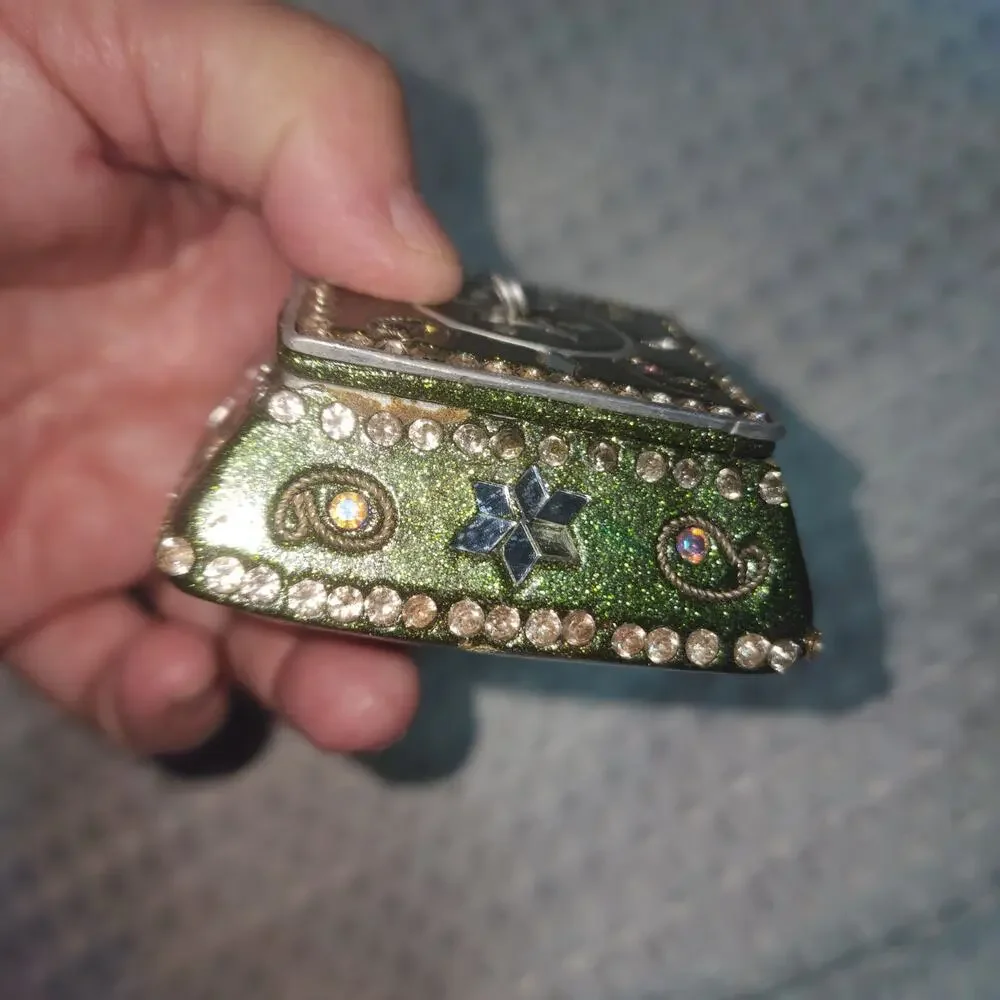 EMERALD GREEN SPARKLING SQUARE TRINKET BOX